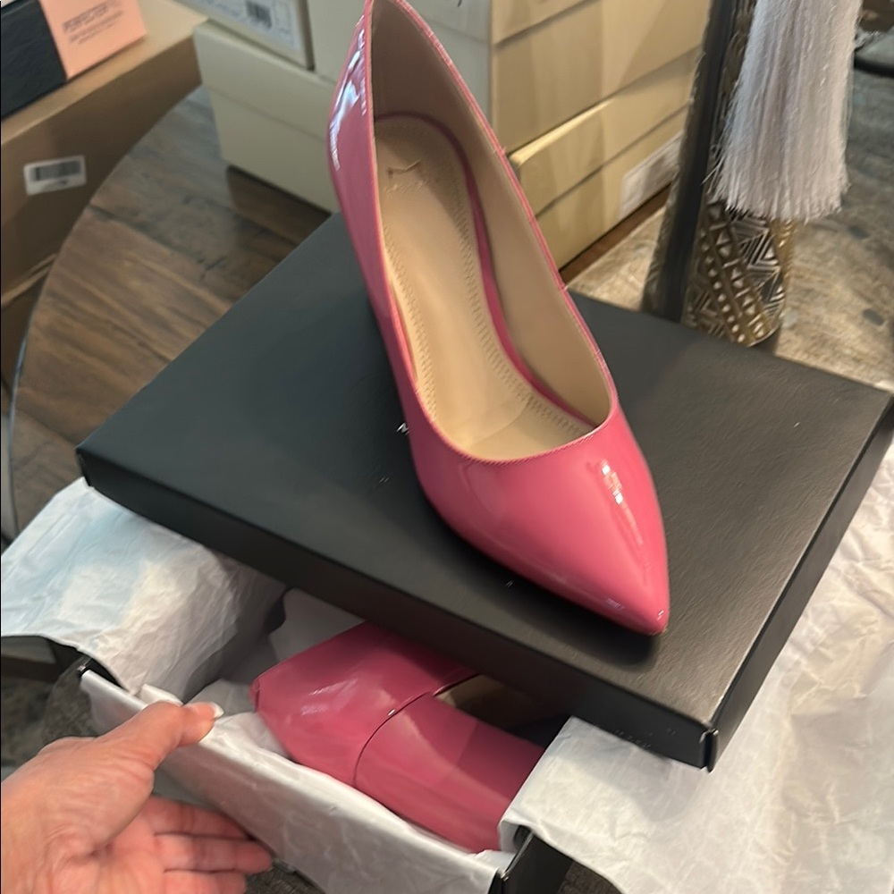 Elegant Pink Women's Pumps